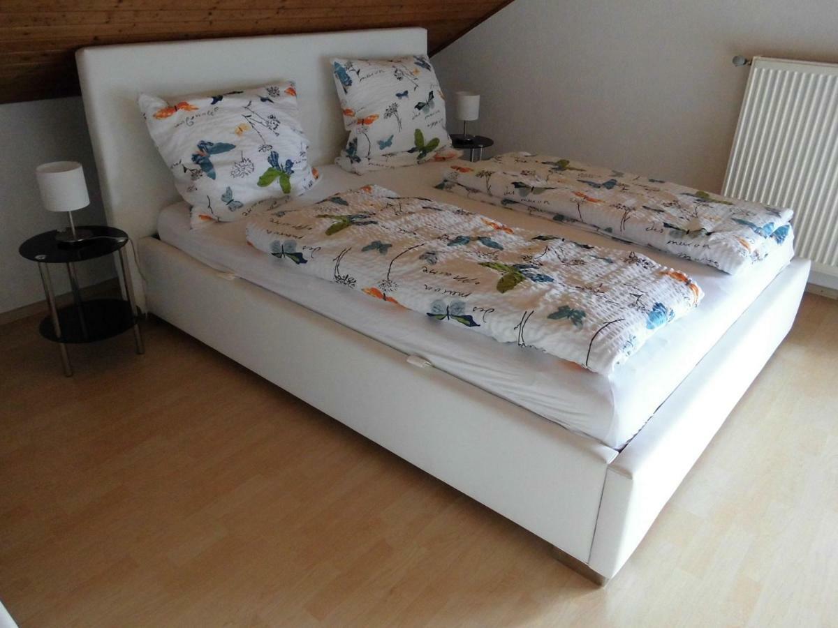 Ferienwohnung-Fuchs บาด ชึนบอร์น ภายนอก รูปภาพ