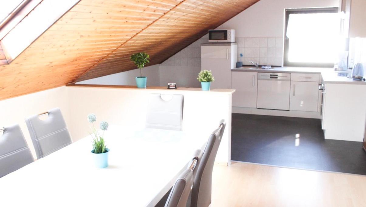 Ferienwohnung-Fuchs บาด ชึนบอร์น ภายนอก รูปภาพ